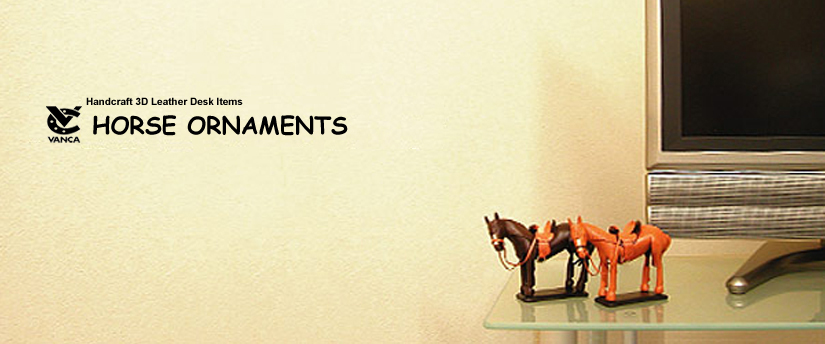 handcrafted leather desk item horse ornaments