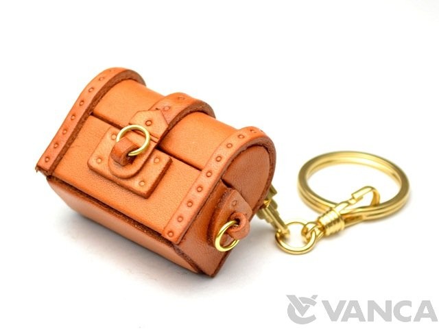Treasure Chest Leather Keychain(L)