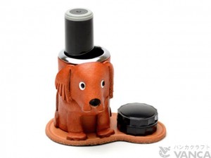 Golden Retriever Leather Seal Stand #26292