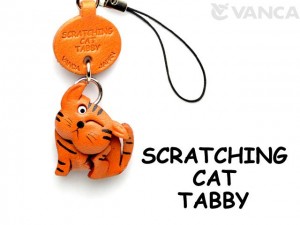 Tabby Scratching Japanese Leather Cellularphone Charm Cat #46402