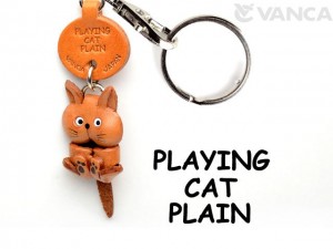 Plain Playing Cat Japanese Leather Keychains