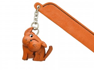 Scratching Cat Plain Leather Charm Bookmarker